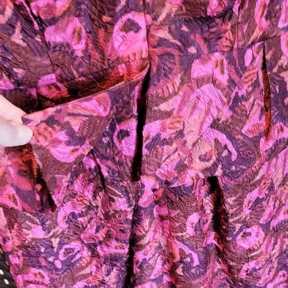 Chic Pink Patterned Midi Dress - Picture 3 of 4